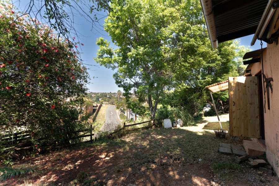 To Let 3 Bedroom Property for Rent in Rangeview Gauteng