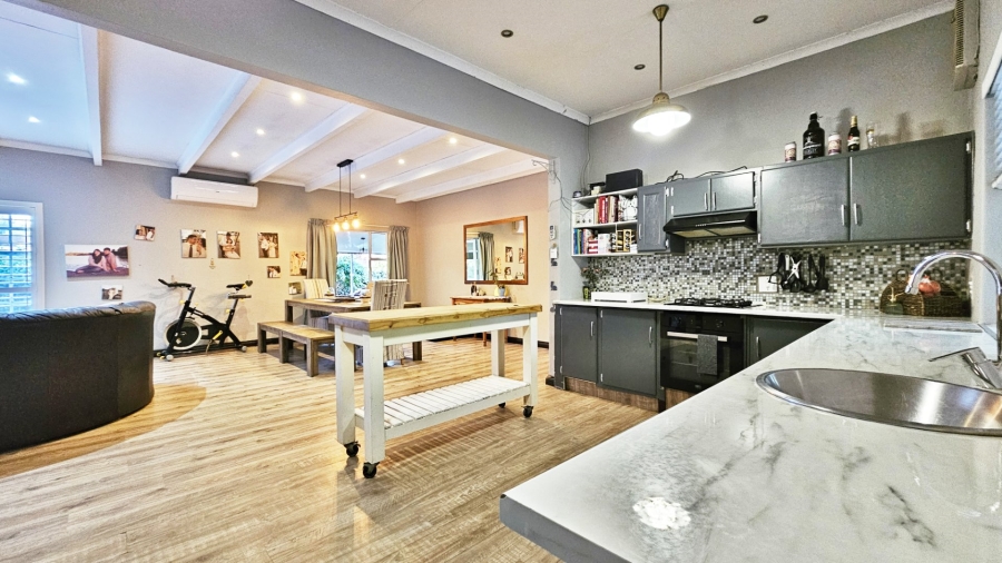 3 Bedroom Property for Sale in Three Rivers Proper Gauteng