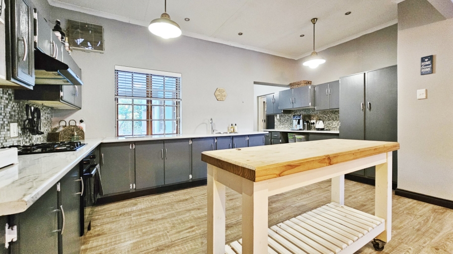 3 Bedroom Property for Sale in Three Rivers Proper Gauteng