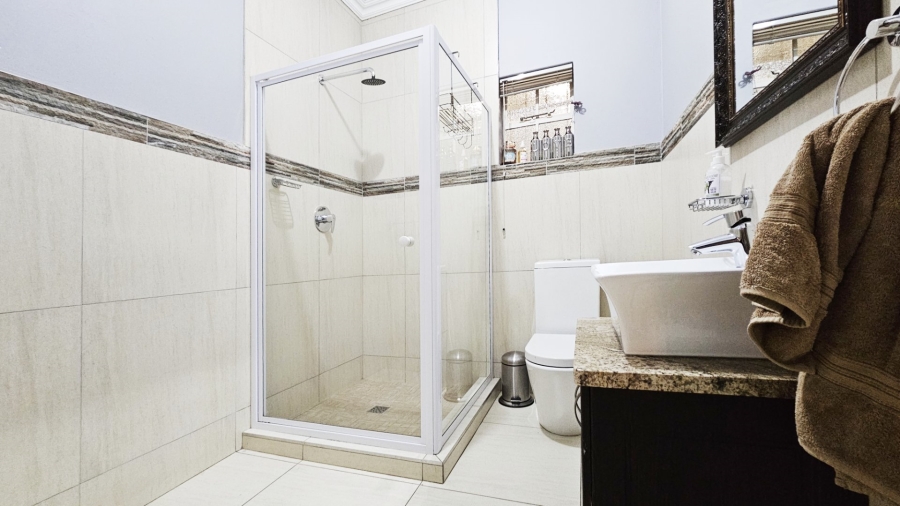 3 Bedroom Property for Sale in Three Rivers Proper Gauteng