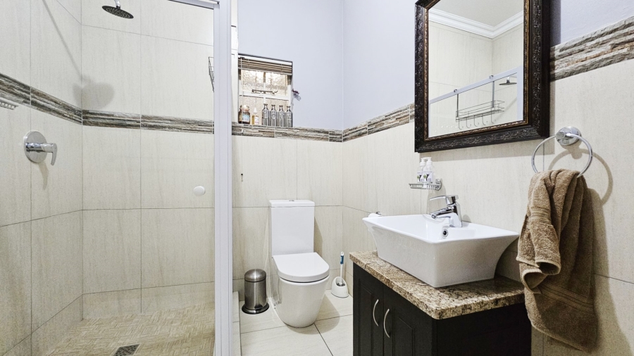 3 Bedroom Property for Sale in Three Rivers Proper Gauteng