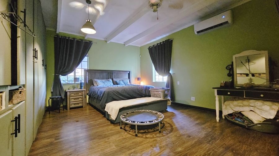 3 Bedroom Property for Sale in Three Rivers Proper Gauteng