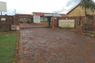 To Let 3 Bedroom Property for Rent in The Orchards Gauteng