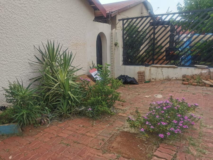 3 Bedroom Property for Sale in Laudium Gauteng