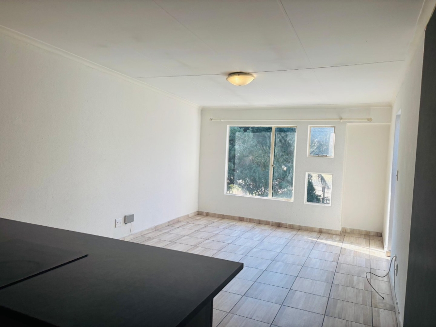 To Let 2 Bedroom Property for Rent in Mulbarton Gauteng