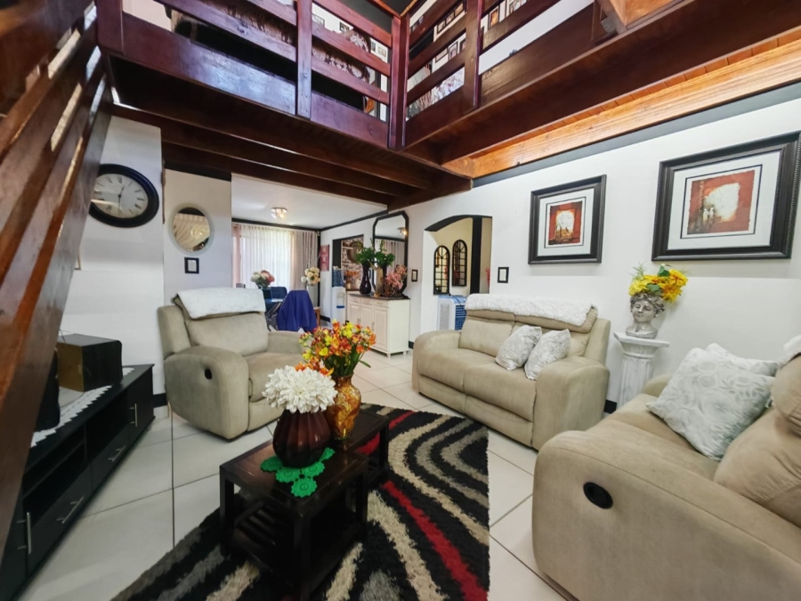 3 Bedroom Property for Sale in Eveleigh Gauteng