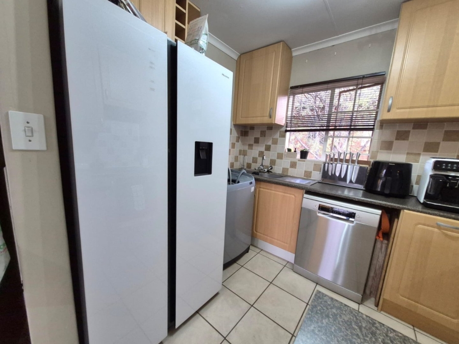 To Let 2 Bedroom Property for Rent in Moreleta Park Gauteng