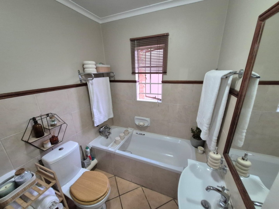 To Let 2 Bedroom Property for Rent in Moreleta Park Gauteng