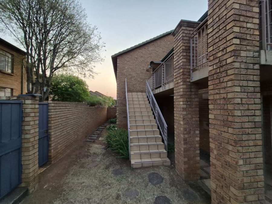 To Let 2 Bedroom Property for Rent in Moreleta Park Gauteng