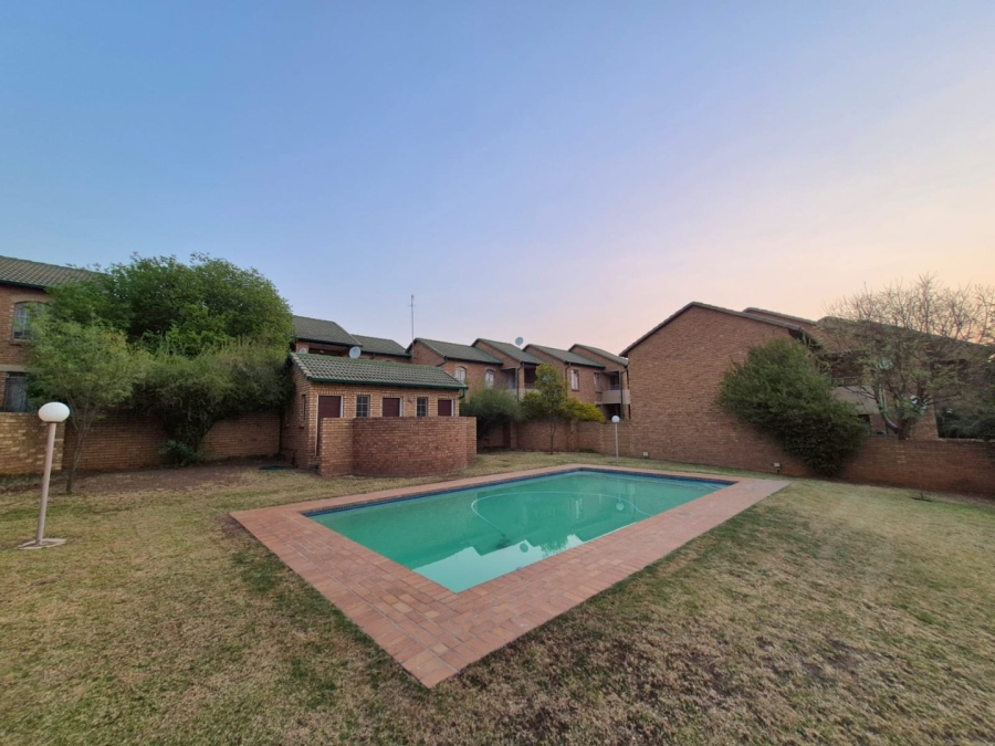 To Let 2 Bedroom Property for Rent in Moreleta Park Gauteng