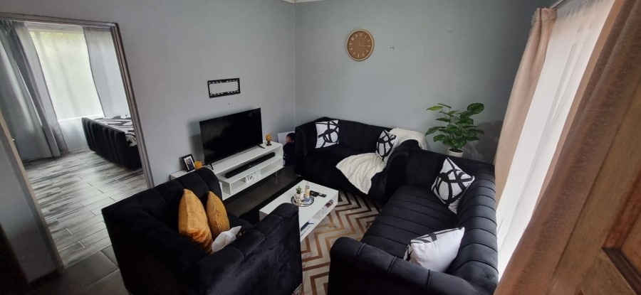 1 Bedroom Property for Sale in Hennopspark Gauteng