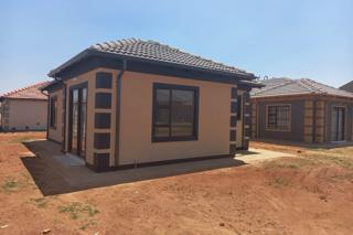 2 Bedroom Property for Sale in Crystal Park Gauteng