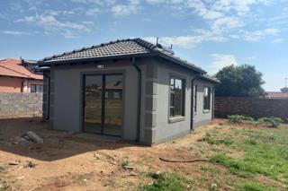 2 Bedroom Property for Sale in Crystal Park Gauteng