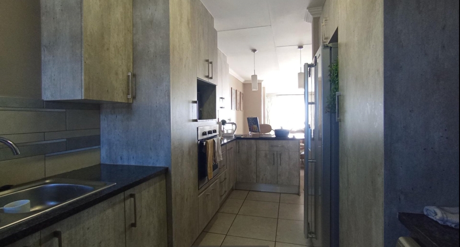 3 Bedroom Property for Sale in Amberfield Valley Gauteng