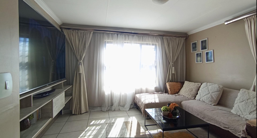 3 Bedroom Property for Sale in Amberfield Valley Gauteng