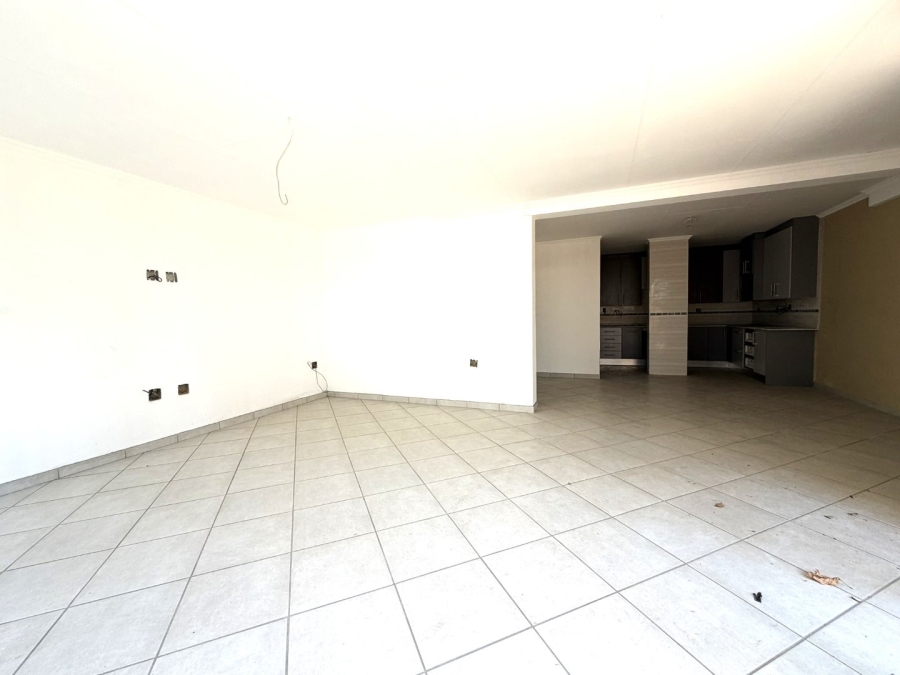  Bedroom Property for Sale in Rooihuiskraal Gauteng