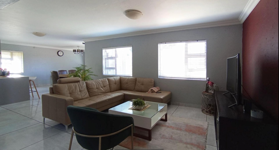 3 Bedroom Property for Sale in Noordwyk Gauteng