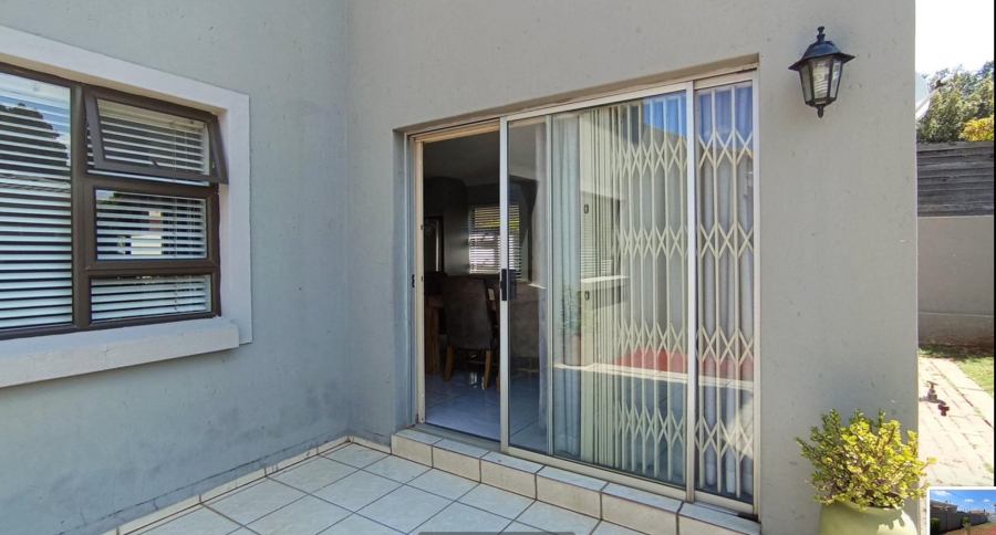 3 Bedroom Property for Sale in Noordwyk Gauteng