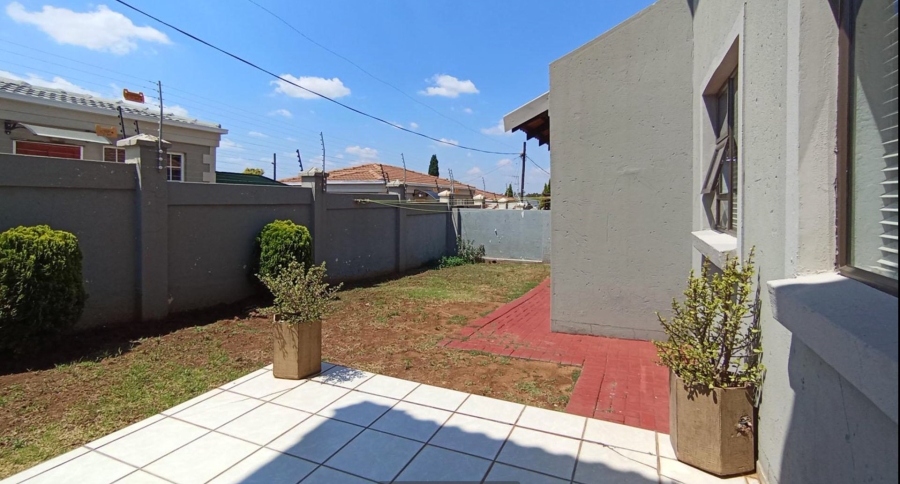 3 Bedroom Property for Sale in Noordwyk Gauteng