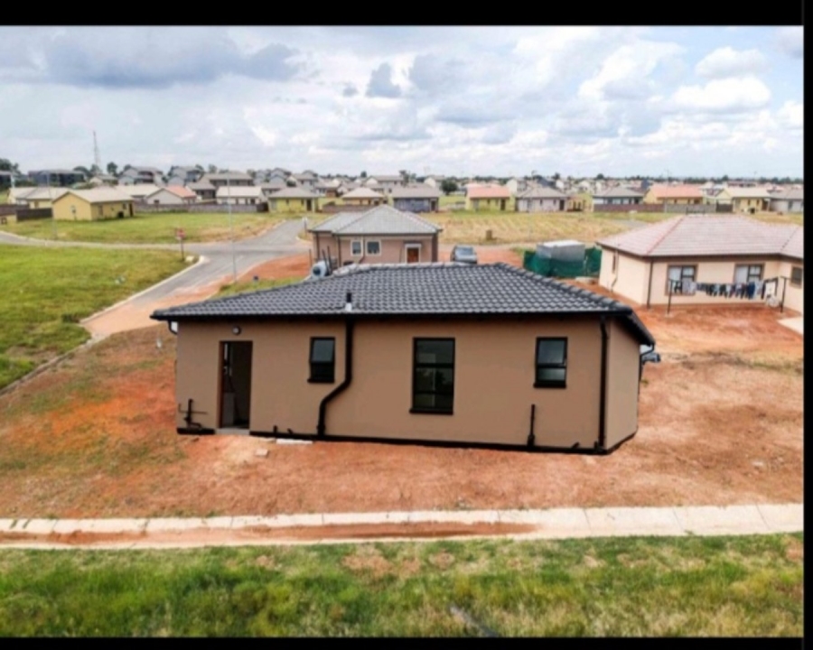 3 Bedroom Property for Sale in Windmill Park Gauteng