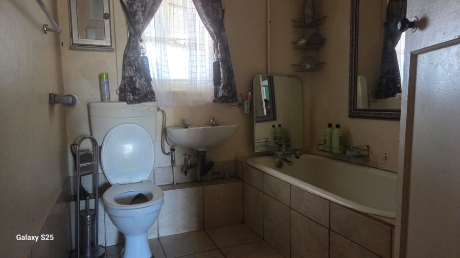 2 Bedroom Property for Sale in Brakpan Central Gauteng