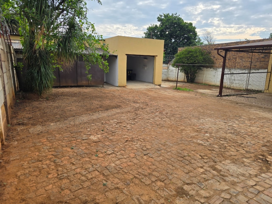 To Let 4 Bedroom Property for Rent in Witfield Gauteng