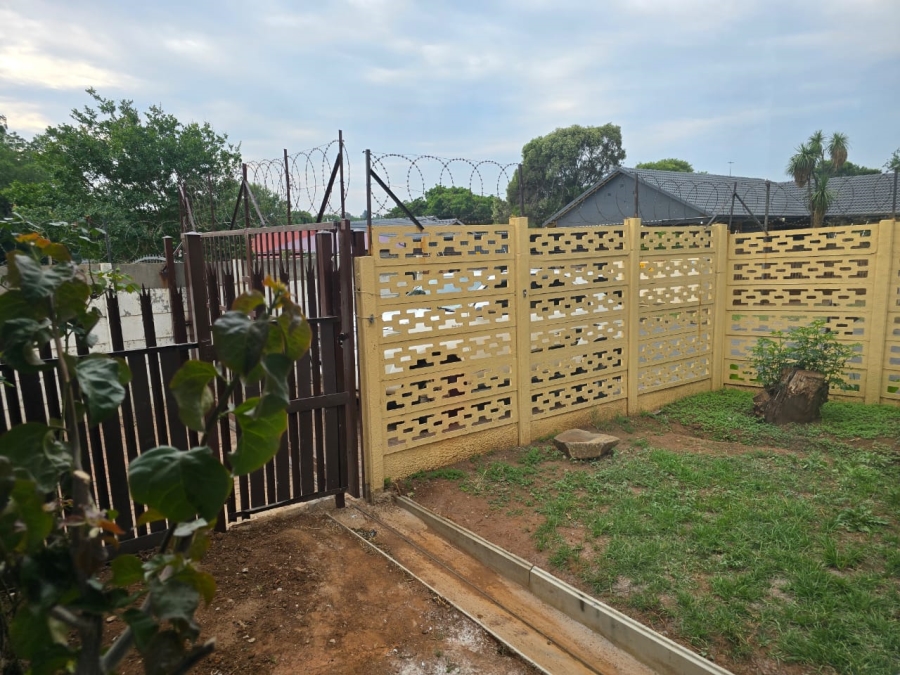 To Let 4 Bedroom Property for Rent in Witfield Gauteng
