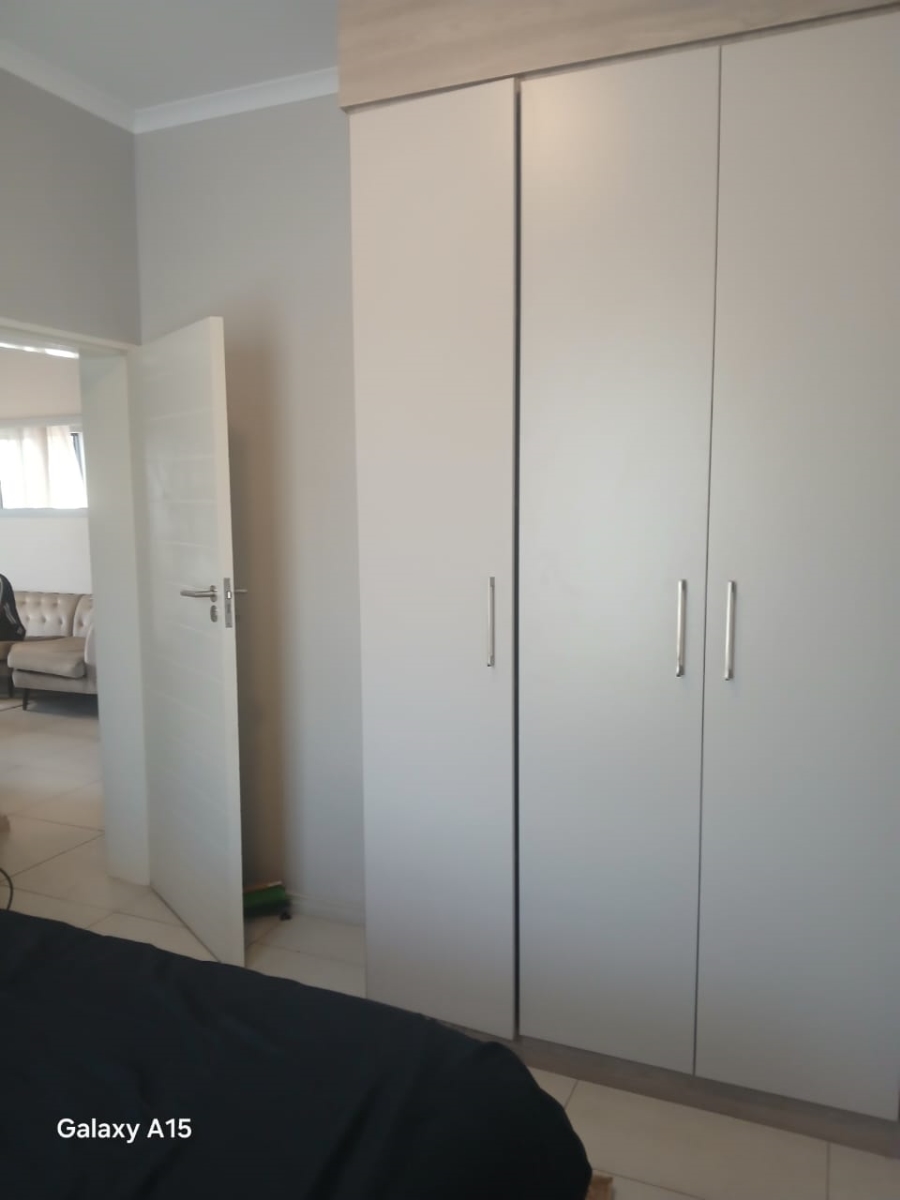 2 Bedroom Property for Sale in Carlswald Gauteng