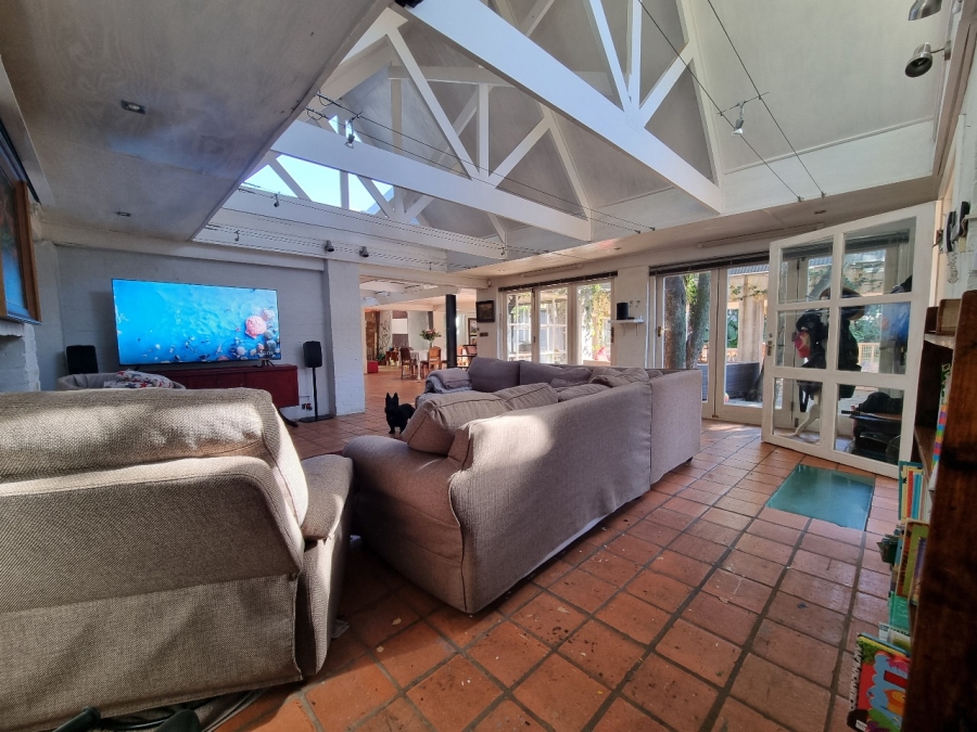 5 Bedroom Property for Sale in Waterkloof Gauteng