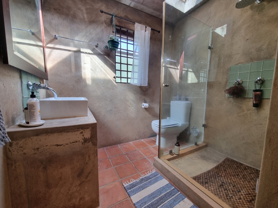 5 Bedroom Property for Sale in Waterkloof Gauteng