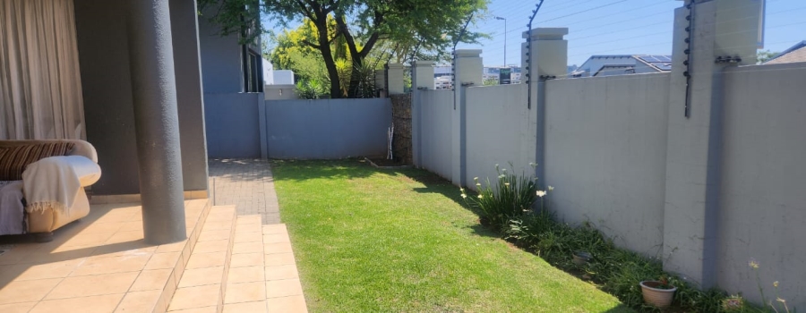 To Let  Bedroom Property for Rent in Greenstone Hill Gauteng