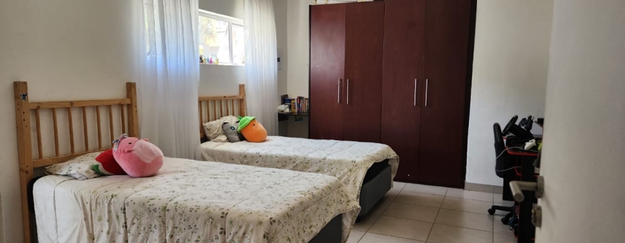 To Let  Bedroom Property for Rent in Greenstone Hill Gauteng