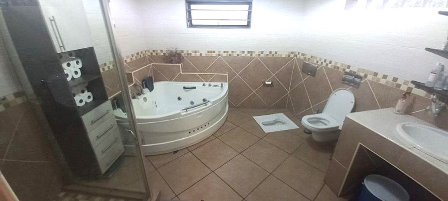 3 Bedroom Property for Sale in Lenasia Ext 10 Gauteng