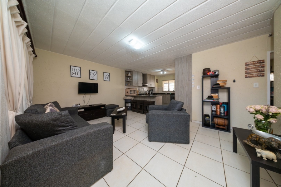 2 Bedroom Property for Sale in Eden Glen Gauteng