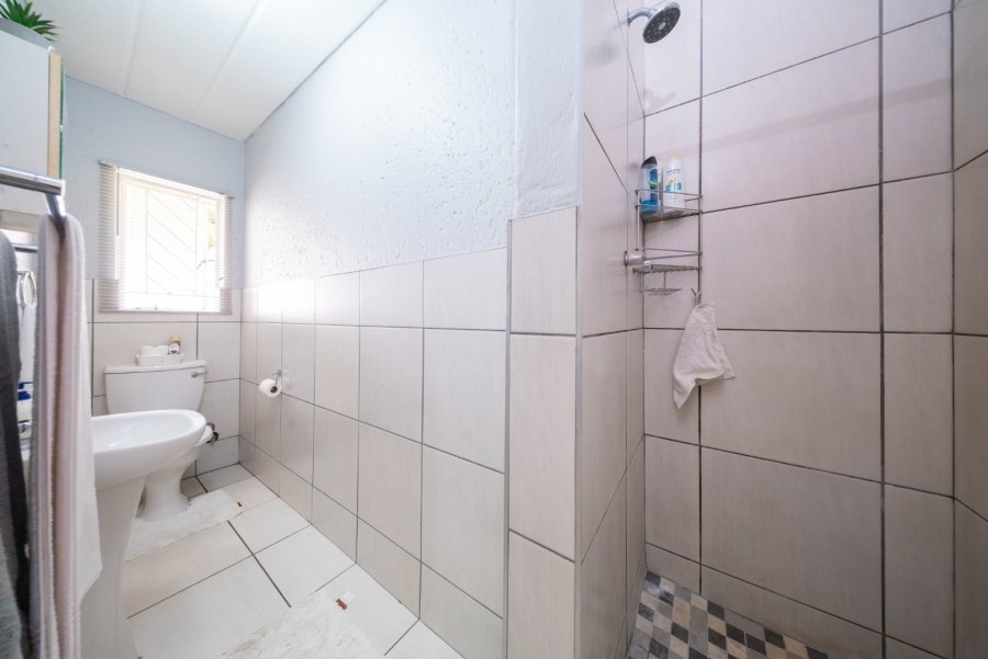 2 Bedroom Property for Sale in Eden Glen Gauteng