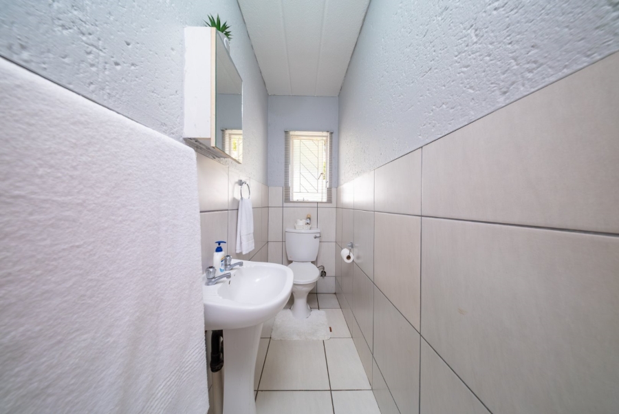 2 Bedroom Property for Sale in Eden Glen Gauteng