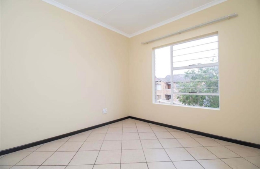  Bedroom Property for Sale in Honeydew Gauteng