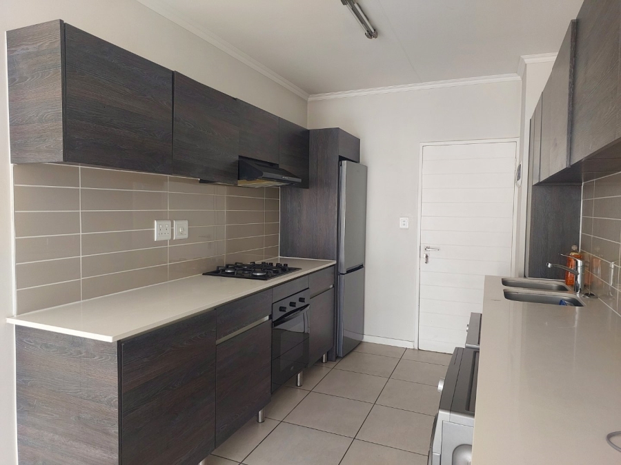 1 Bedroom Property for Sale in Olivedale Gauteng