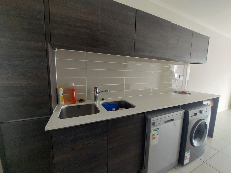 1 Bedroom Property for Sale in Olivedale Gauteng