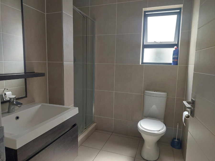 1 Bedroom Property for Sale in Olivedale Gauteng