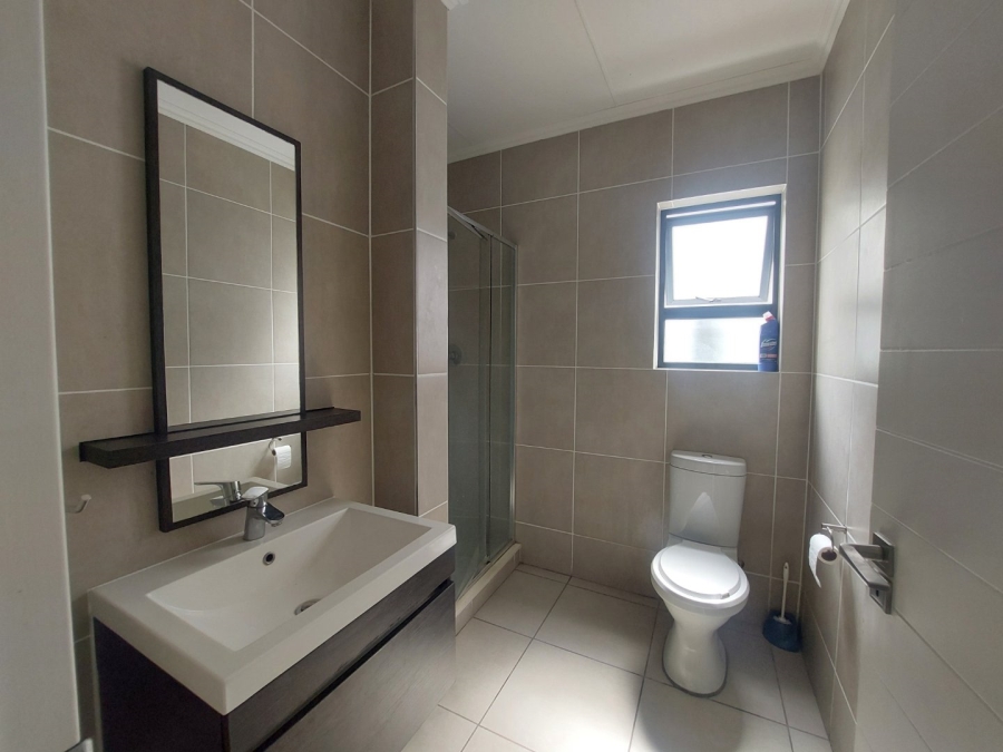 1 Bedroom Property for Sale in Olivedale Gauteng