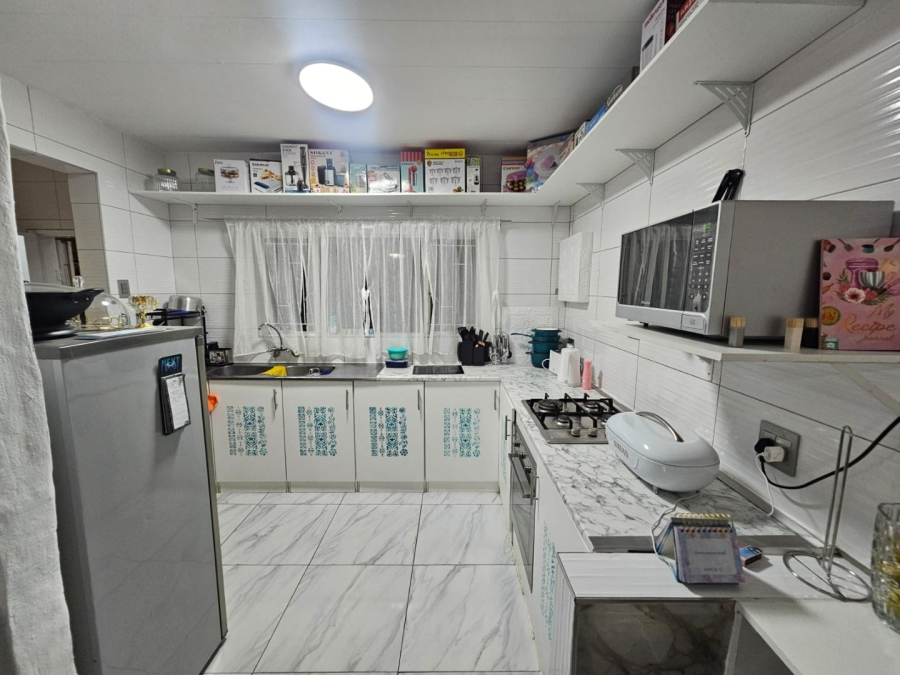 3 Bedroom Property for Sale in Eldoraigne Gauteng