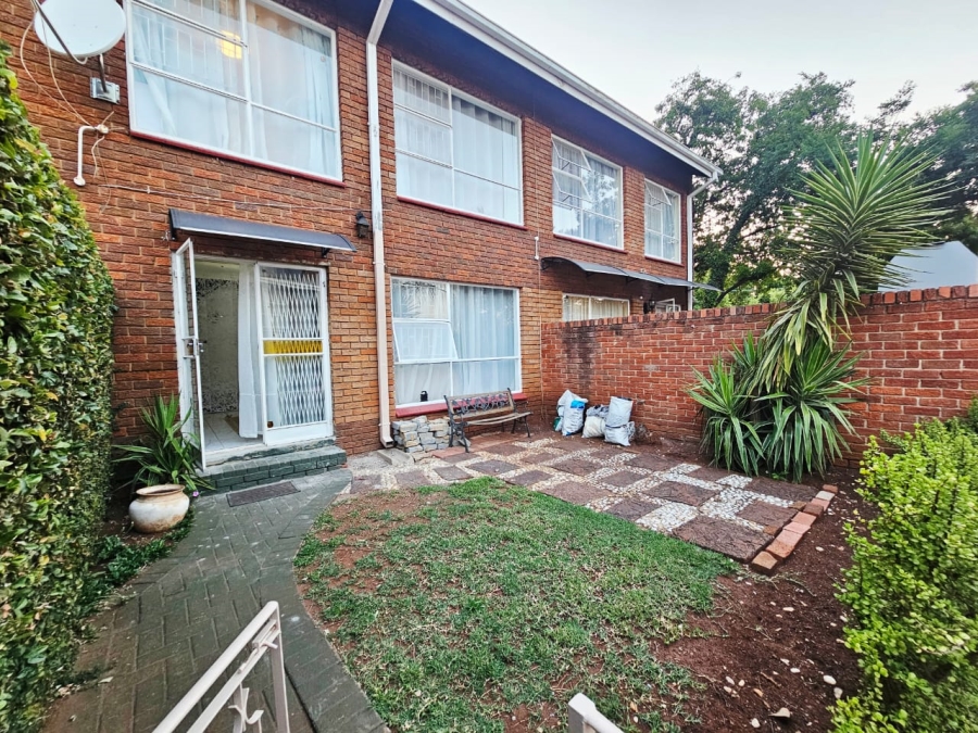 3 Bedroom Property for Sale in Eldoraigne Gauteng