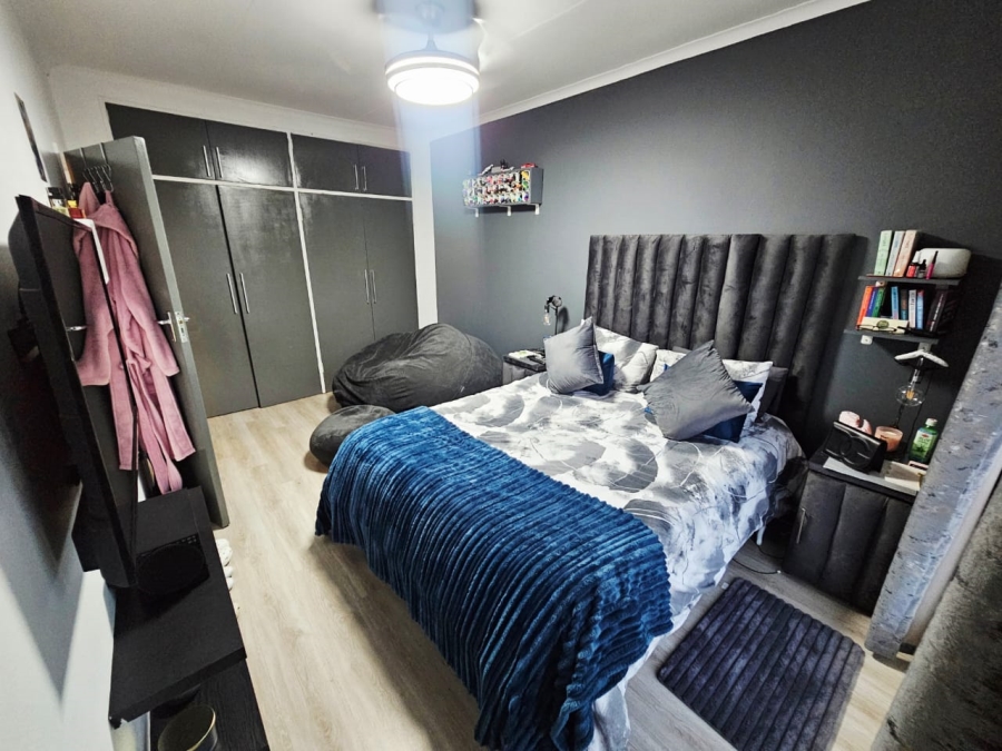 3 Bedroom Property for Sale in Eldoraigne Gauteng