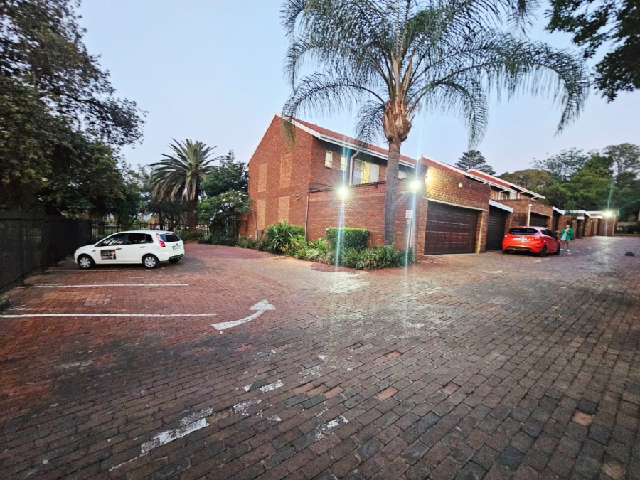 3 Bedroom Property for Sale in Eldoraigne Gauteng