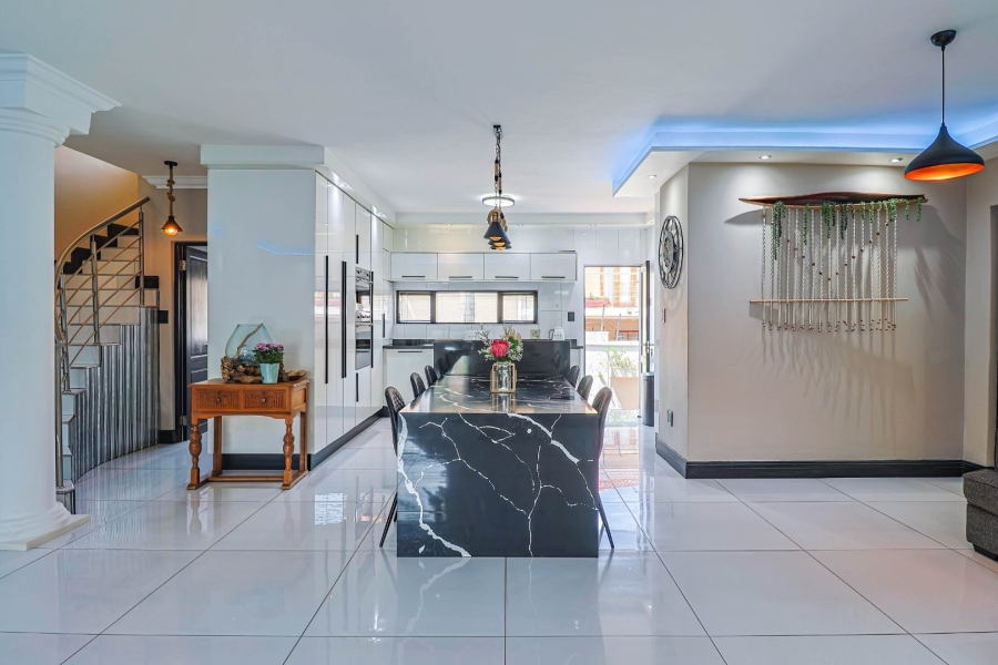 4 Bedroom Property for Sale in Amberfield Gauteng