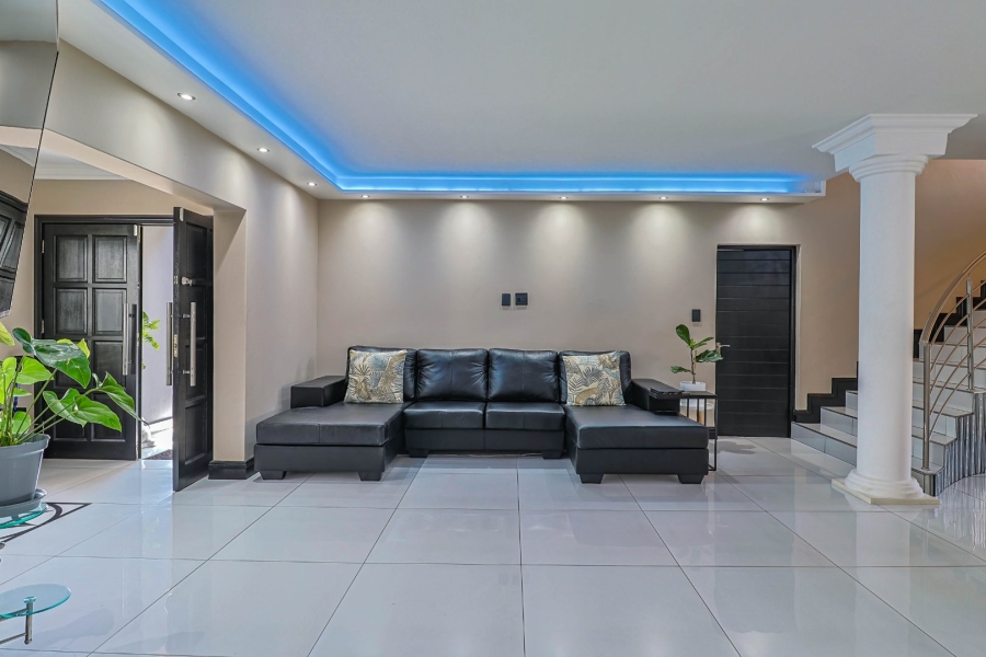 4 Bedroom Property for Sale in Amberfield Gauteng