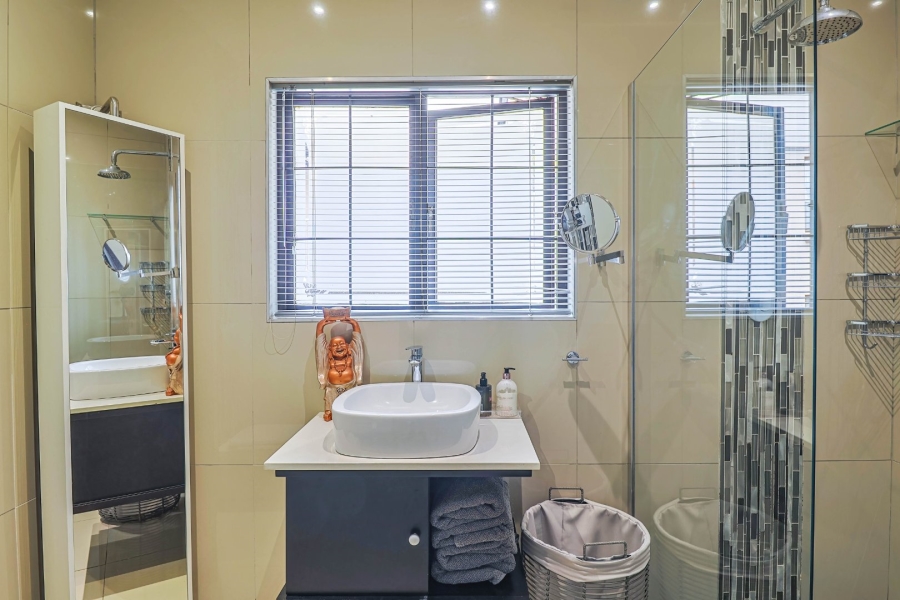 4 Bedroom Property for Sale in Amberfield Gauteng