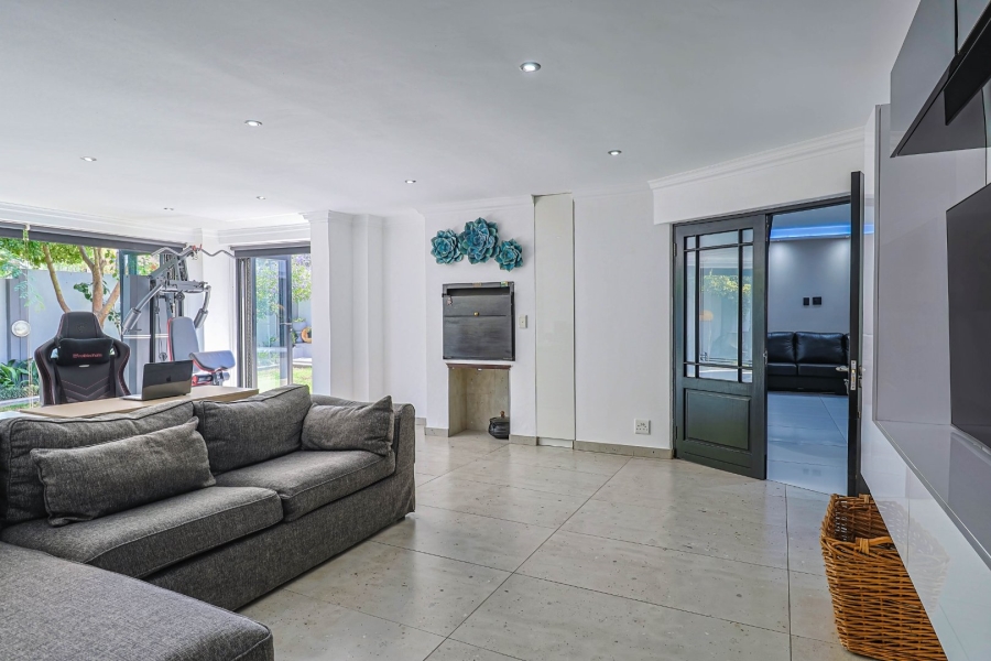 4 Bedroom Property for Sale in Amberfield Gauteng