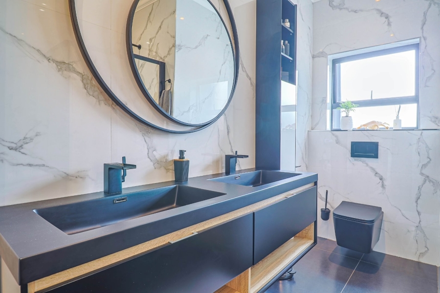 4 Bedroom Property for Sale in Amberfield Gauteng